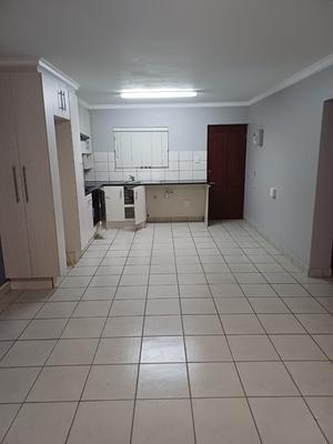 Apartment / Flat For Rent in Island View, Mossel Bay